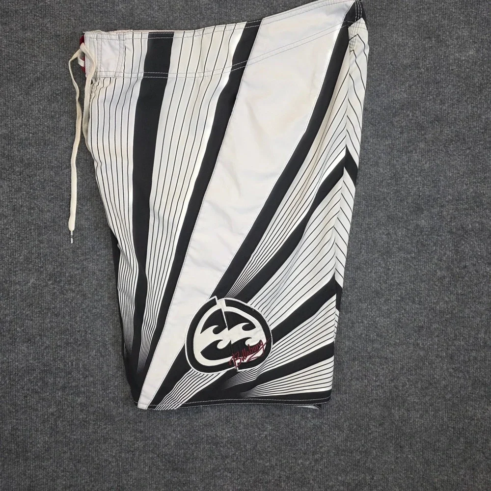 Vintage Billabong Andy Irons Rising Sun Pro Board Shorts Sz 36 White Black Surf